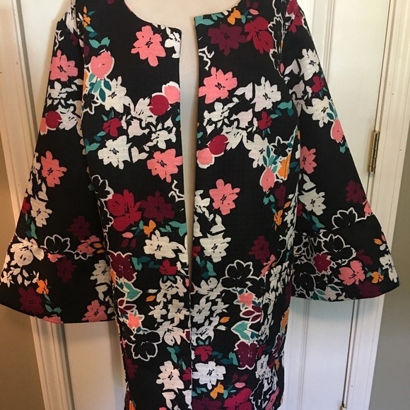 Floral coat by Jessica London size 26W. - Picture 3 of 12